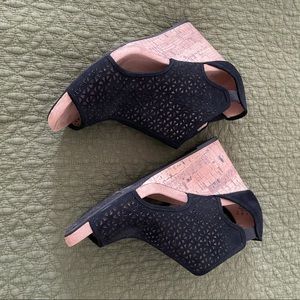 LifeStride Black Faux Suede Peep toe Wedges